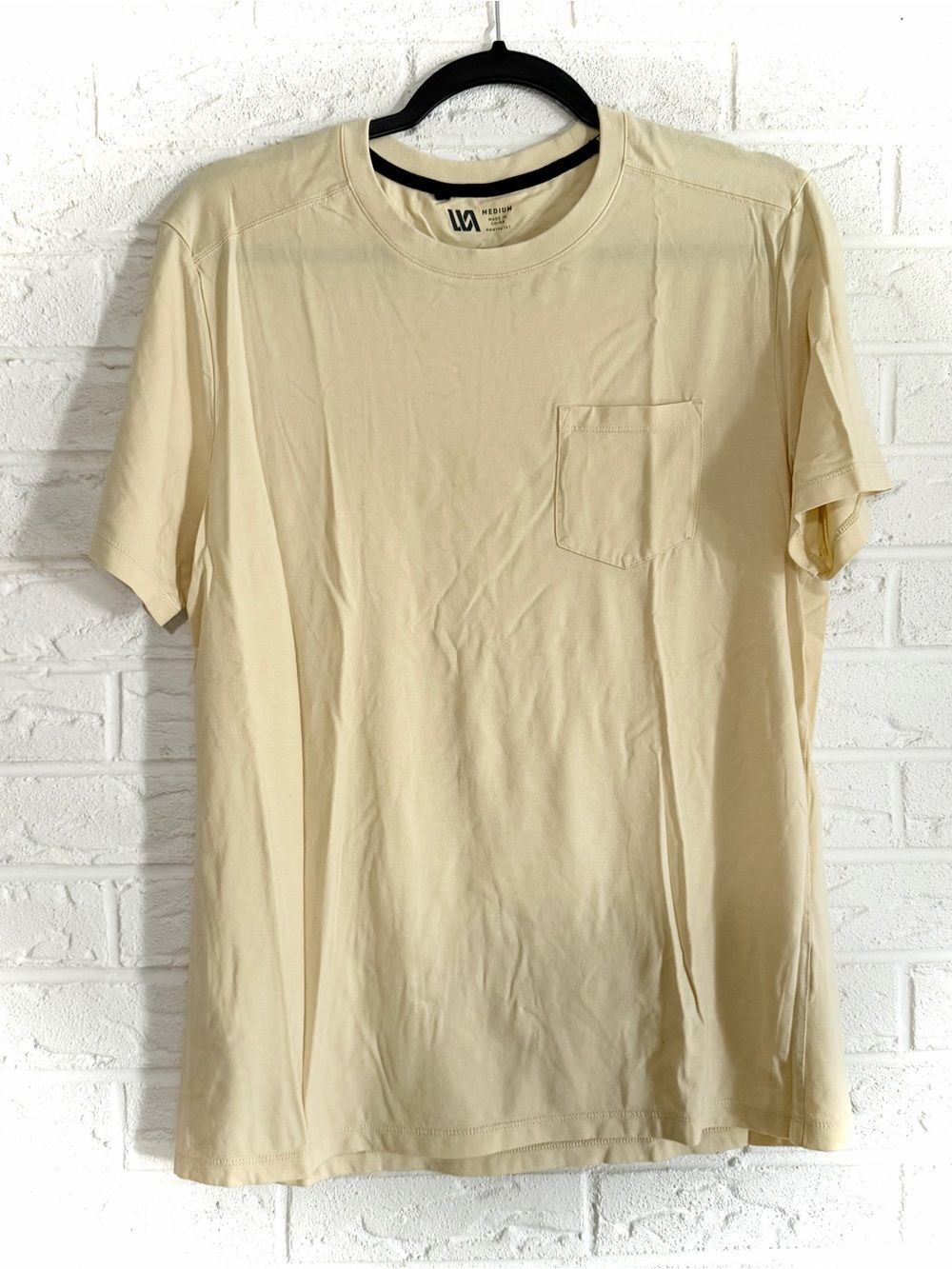 VRST Men Washed Pocket Tee Shirt New Tinted Cream Size Medium